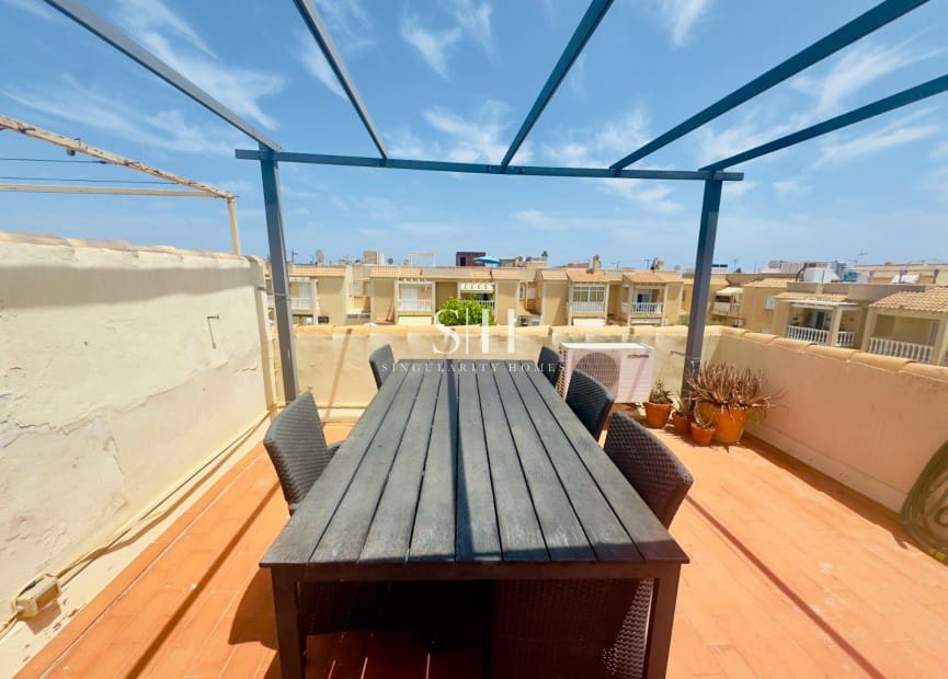 2 slaapkamer Appartement te koop in Aguas Nuevas met zwembad - € 149.500 (Ref: 9097454)