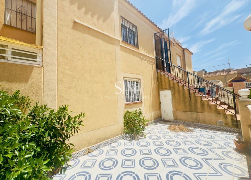 2 slaapkamer Appartement te koop in Aguas Nuevas met zwembad - € 149.500 (Ref: 9097454)