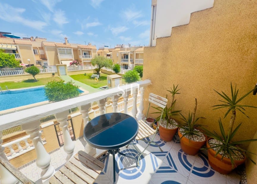 2 slaapkamer Appartement te koop in Aguas Nuevas met zwembad - € 149.500 (Ref: 9097454)