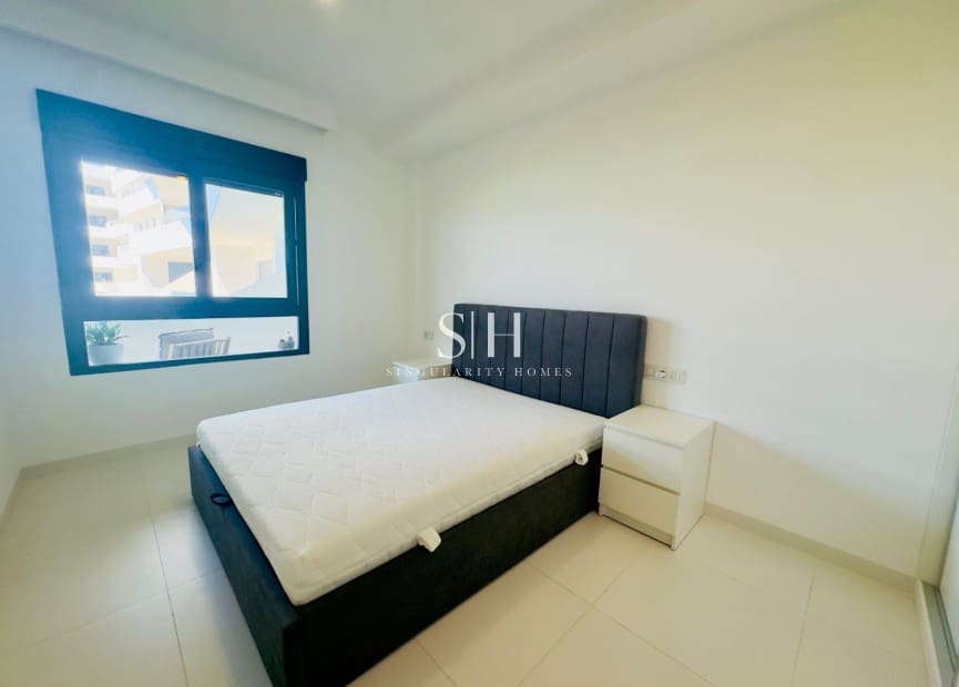 2 slaapkamer Appartement te koop in San Miguel de Salinas met zwembad garage - € 220.000 (Ref: 9110824)