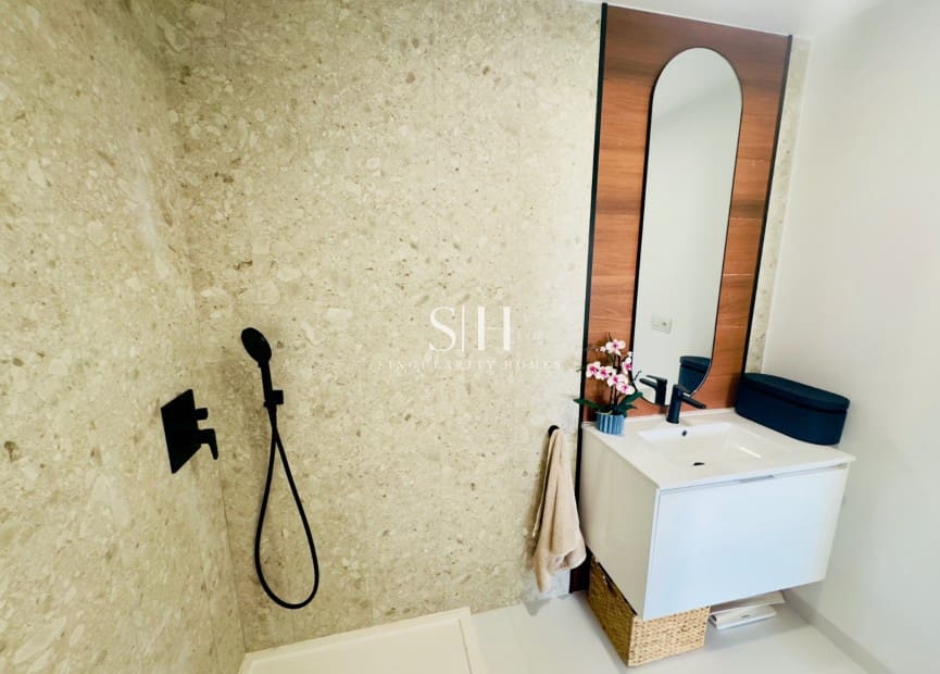 2 slaapkamer Appartement te koop in San Miguel de Salinas met zwembad garage - € 220.000 (Ref: 9110824)