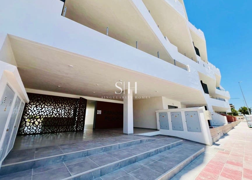 2 slaapkamer Appartement te koop in San Miguel de Salinas met zwembad garage - € 220.000 (Ref: 9110824)