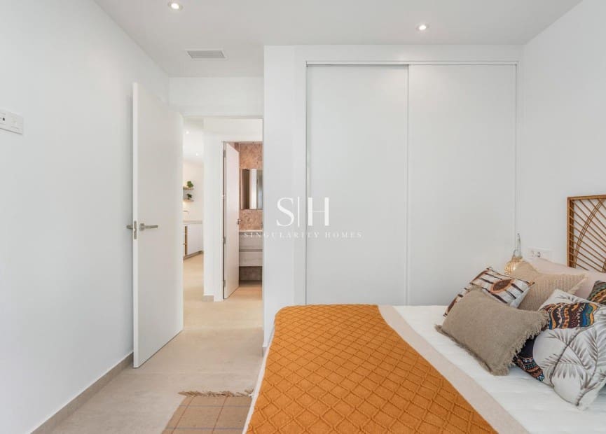 3 sypialnia Willa na sprzedaż w Los Alcazares z basenem - 499 900 € (Ref: 9126211)