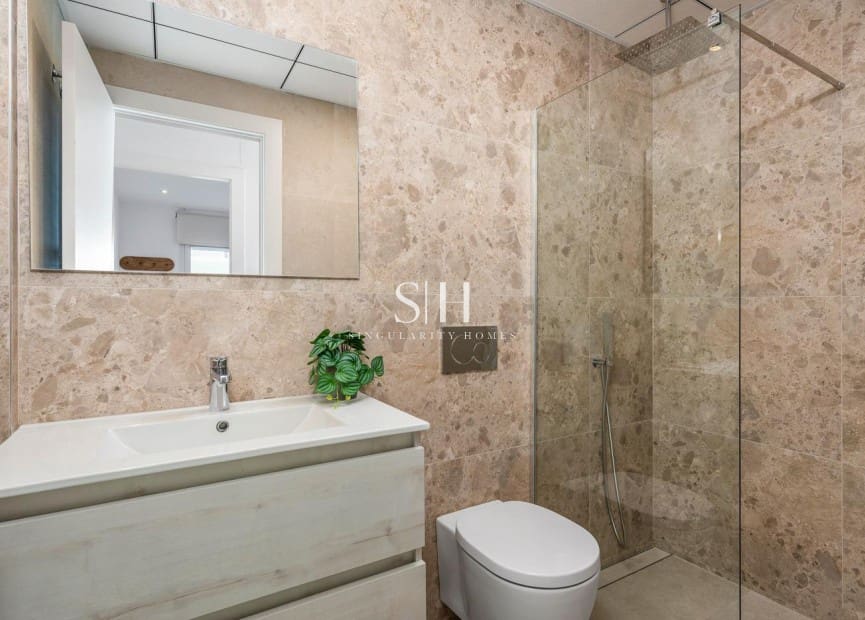 3 sypialnia Willa na sprzedaż w Los Alcazares z basenem - 499 900 € (Ref: 9126211)