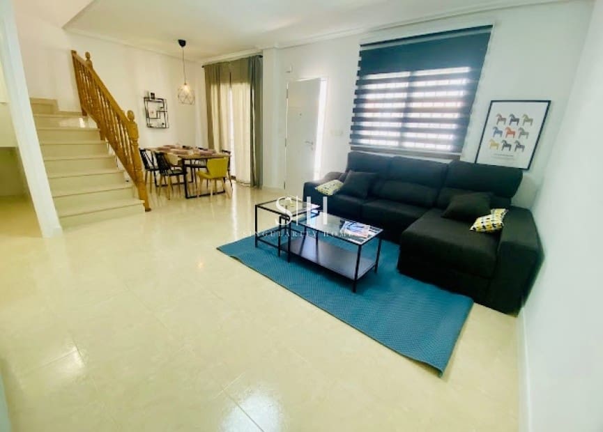 3 soveværelse Byhus til salg i San Miguel de Salinas med swimmingpool garage - € 229.900 (Ref: 9142344)