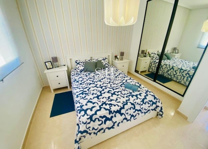 3 soveværelse Byhus til salg i San Miguel de Salinas med swimmingpool garage - € 229.900 (Ref: 9142344)