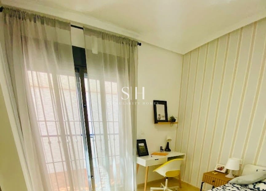 3 soveværelse Byhus til salg i San Miguel de Salinas med swimmingpool garage - € 229.900 (Ref: 9142344)