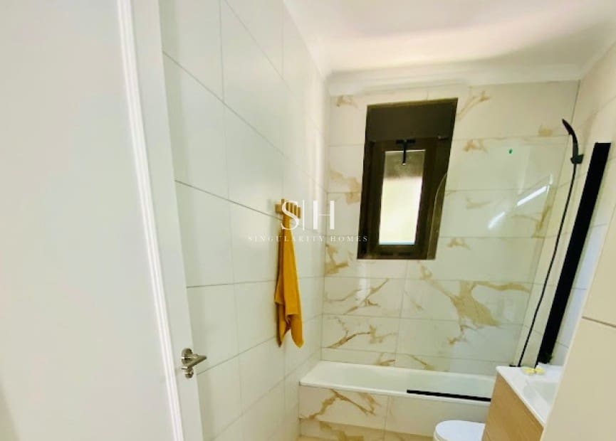 3 soveværelse Byhus til salg i San Miguel de Salinas med swimmingpool garage - € 229.900 (Ref: 9142344)