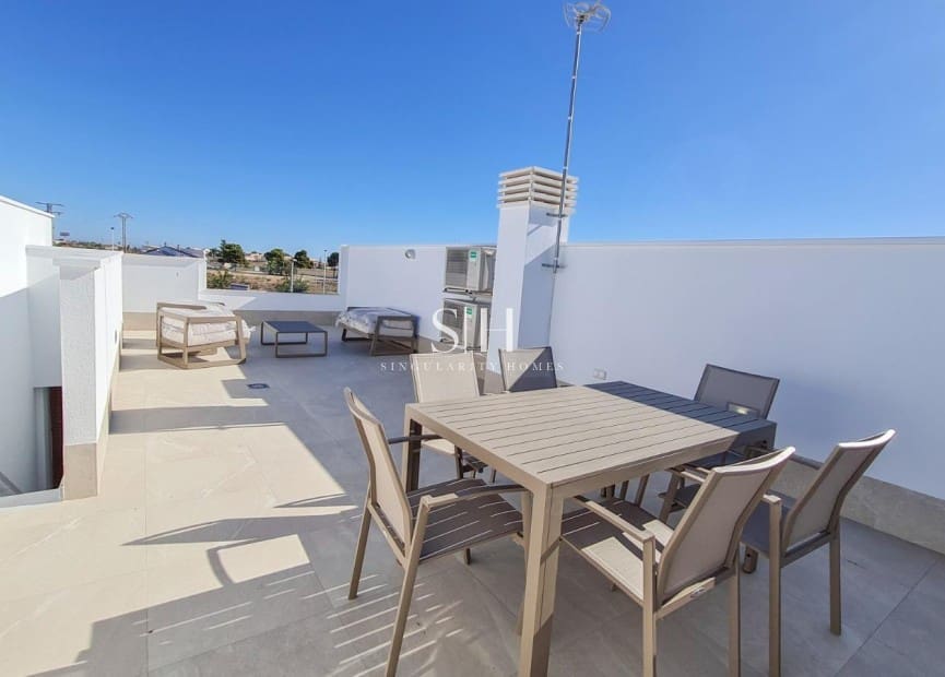 3 bedroom Villa for sale in San Pedro del Pinatar with pool - € 384,900 (Ref: 9144580)