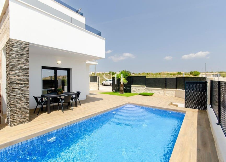 3 bedroom Villa for sale in Orihuela Costa with pool - € 389,000 (Ref: 9144582)