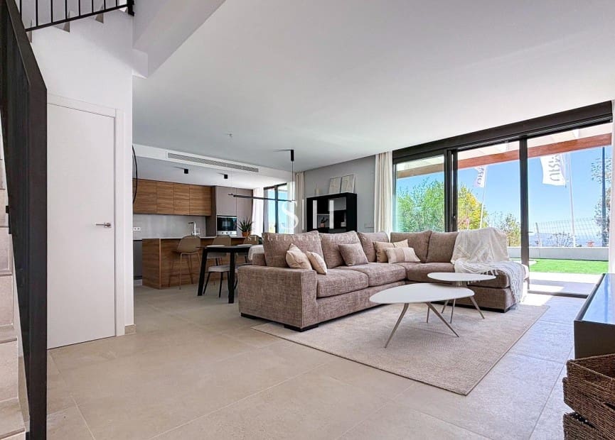 3 slaapkamer Villa te koop in Polop met zwembad - € 570.400 (Ref: 9144586)