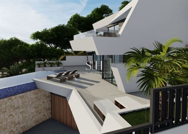 4 slaapkamer Villa te koop in Maryvilla, Calpe / Calp met zwembad - € 1.690.000 (Ref: 9144590)