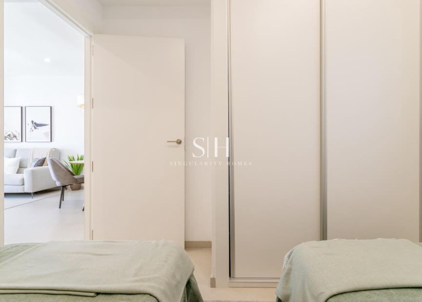 2 soveværelse Lejlighed til salg i Torrevieja med swimmingpool - € 285.000 (Ref: 9144601)