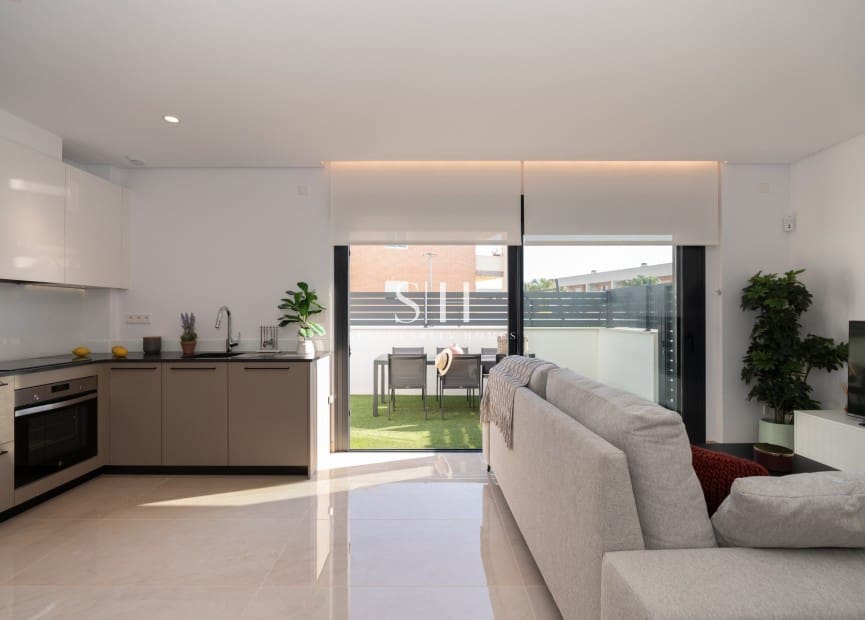 3 soveværelse Bungalow til salg i Gran Alacant med swimmingpool - € 395.000 (Ref: 9144604)