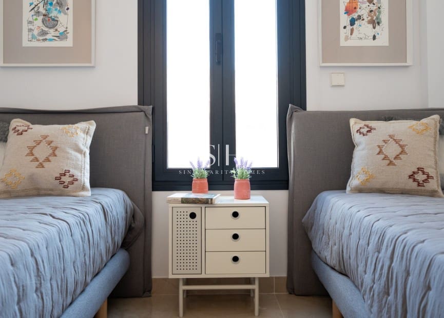 3 soveværelse Bungalow til salg i Gran Alacant med swimmingpool - € 395.000 (Ref: 9144604)