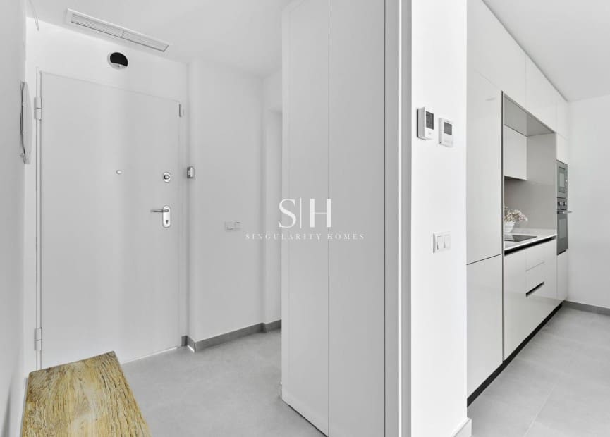 2 soveværelse Bungalow til salg i Torrevieja med swimmingpool - € 360.000 (Ref: 9144707)