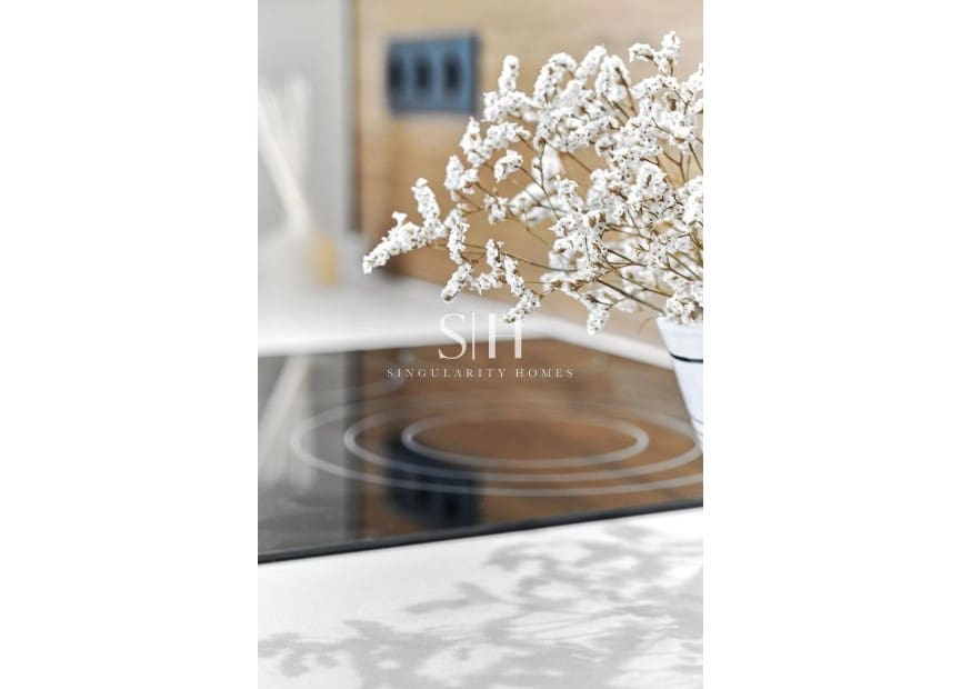 2 soveværelse Bungalow til salg i Torrevieja med swimmingpool - € 360.000 (Ref: 9144707)