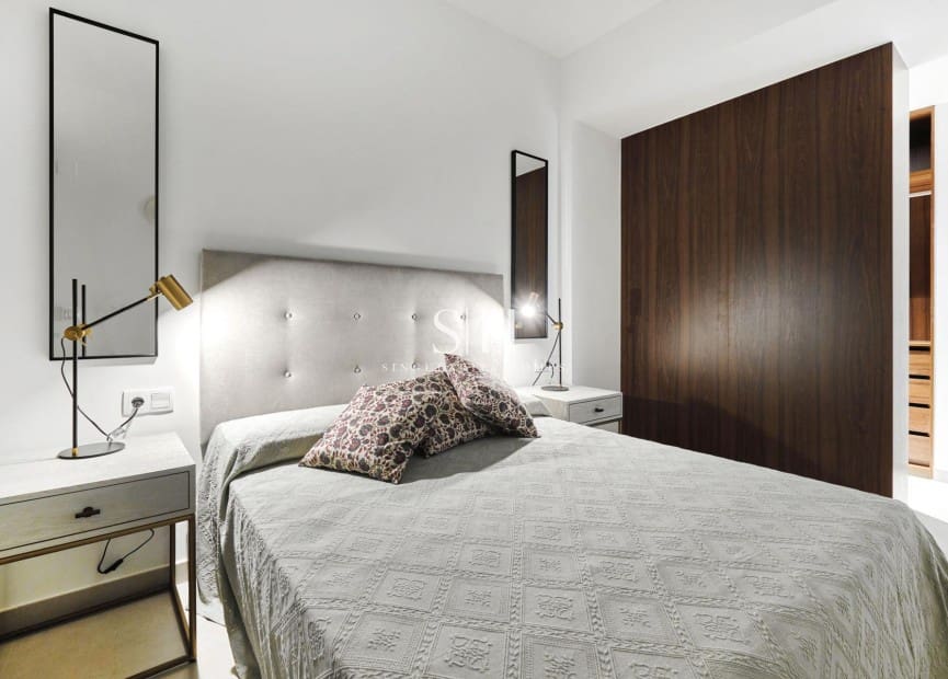 2 soveværelse Bungalow til salg i Torrevieja med swimmingpool - € 360.000 (Ref: 9144707)