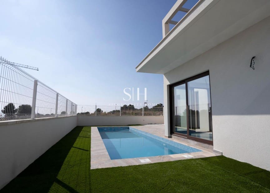 Chalet de 3 habitaciones en Polop en venta con piscina - 620.000 € (Ref: 9144708)