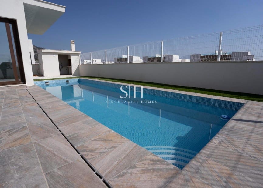 Chalet de 3 habitaciones en Polop en venta con piscina - 620.000 € (Ref: 9144708)