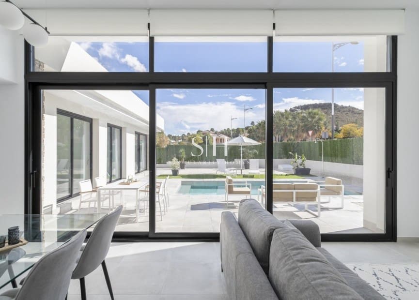 3 soveværelse Villa til salg i Calasparra med swimmingpool - € 345.000 (Ref: 9144716)