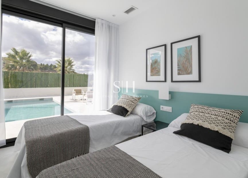 3 soveværelse Villa til salg i Calasparra med swimmingpool - € 345.000 (Ref: 9144716)