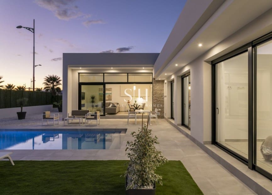 3 soveværelse Villa til salg i Calasparra med swimmingpool - € 345.000 (Ref: 9144716)