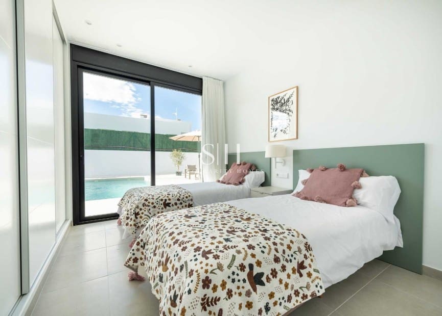 3 makuuhuone Huvila myytävänä paikassa Calasparra mukana uima-altaan - 349 000 € (Ref: 9144716)