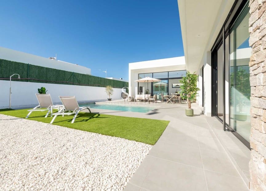 3 makuuhuone Huvila myytävänä paikassa Calasparra mukana uima-altaan - 349 000 € (Ref: 9144716)