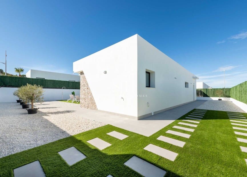 3 makuuhuone Huvila myytävänä paikassa Calasparra mukana uima-altaan - 349 000 € (Ref: 9144716)