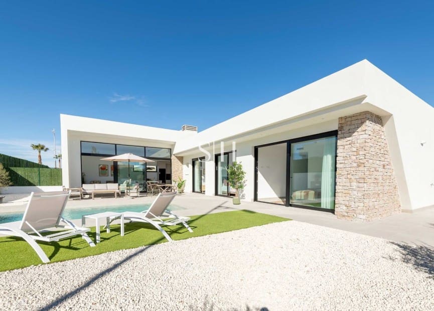 3 makuuhuone Huvila myytävänä paikassa Calasparra mukana uima-altaan - 349 000 € (Ref: 9144716)