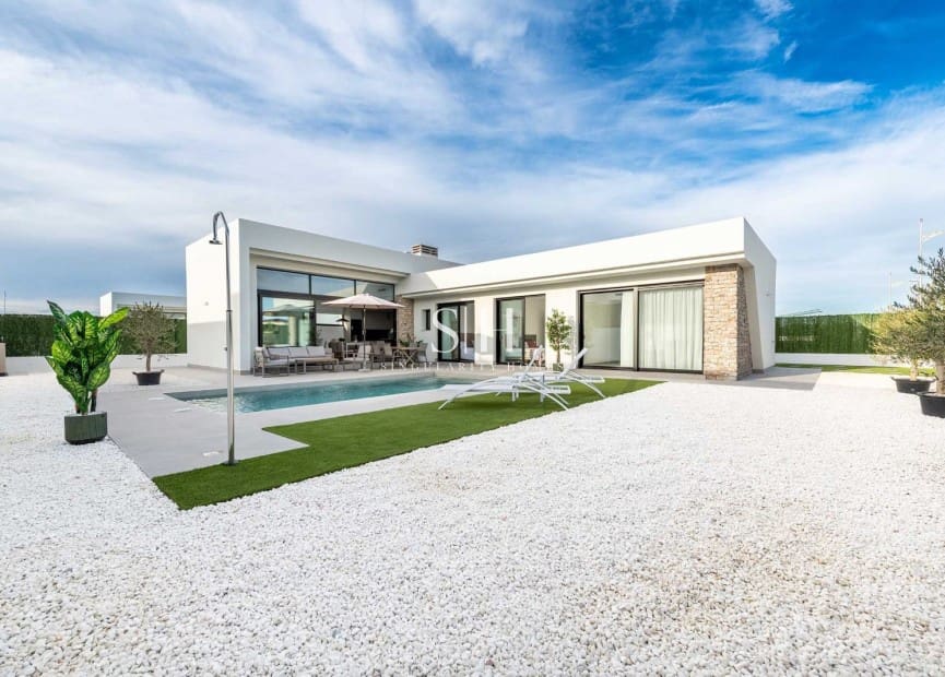 3 makuuhuone Huvila myytävänä paikassa Calasparra mukana uima-altaan - 349 000 € (Ref: 9144716)