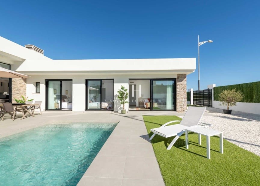 3 makuuhuone Huvila myytävänä paikassa Calasparra mukana uima-altaan - 349 000 € (Ref: 9144716)