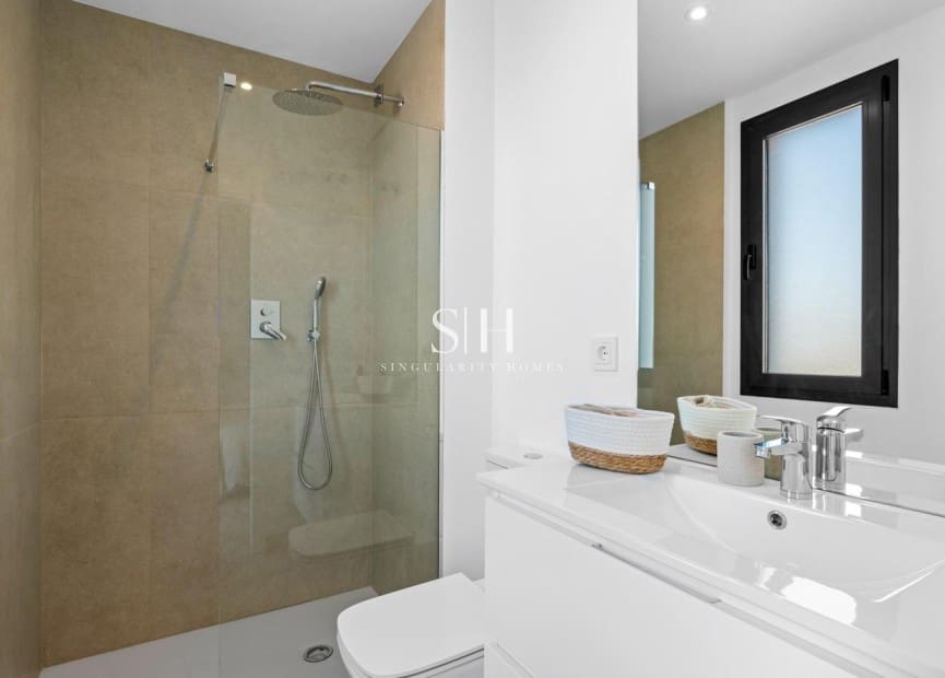 2 soveværelse Lejlighed til salg i Mar de Cristal med swimmingpool - € 325.000 (Ref: 9144722)