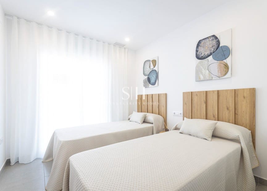 3 makuuhuone Huoneisto myytävänä paikassa La Manga del Mar Menor mukana uima-altaan - 254 000 € (Ref: 9144723)