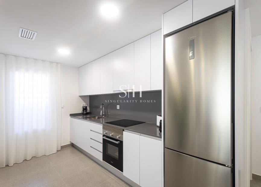3 makuuhuone Huoneisto myytävänä paikassa La Manga del Mar Menor mukana uima-altaan - 254 000 € (Ref: 9144723)