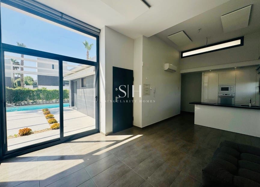 2 bedroom Villa for sale in Algorfa with pool - € 299,000 (Ref: 9147718)