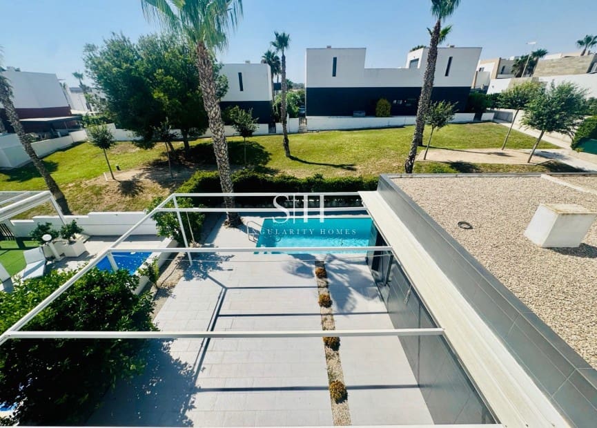 2 bedroom Villa for sale in Algorfa with pool - € 299,000 (Ref: 9147718)