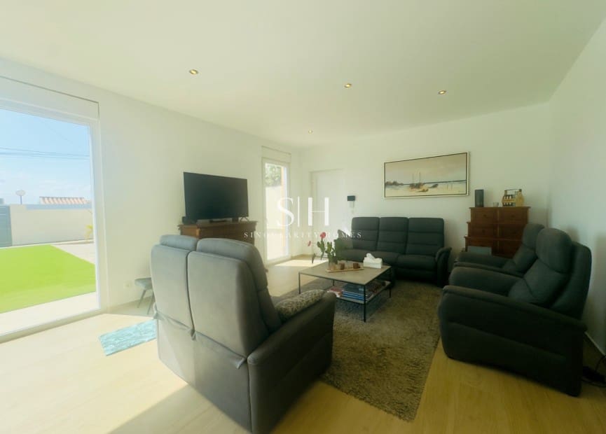 4 slaapkamer Villa te koop in Torrevieja met zwembad garage - € 780.000 (Ref: 9148048)