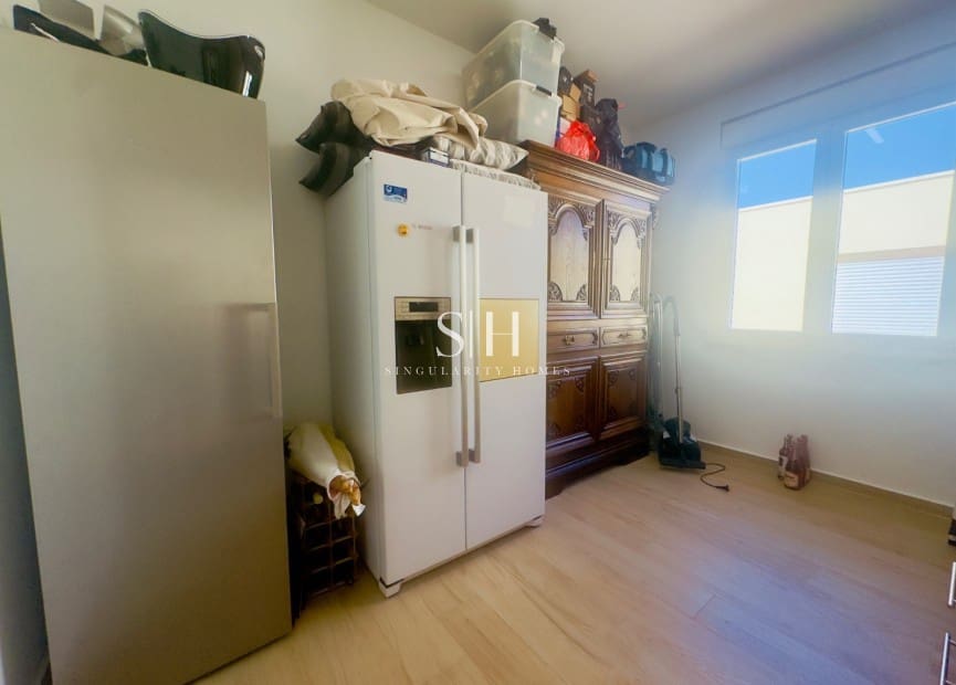 4 slaapkamer Villa te koop in Torrevieja met zwembad garage - € 780.000 (Ref: 9148048)