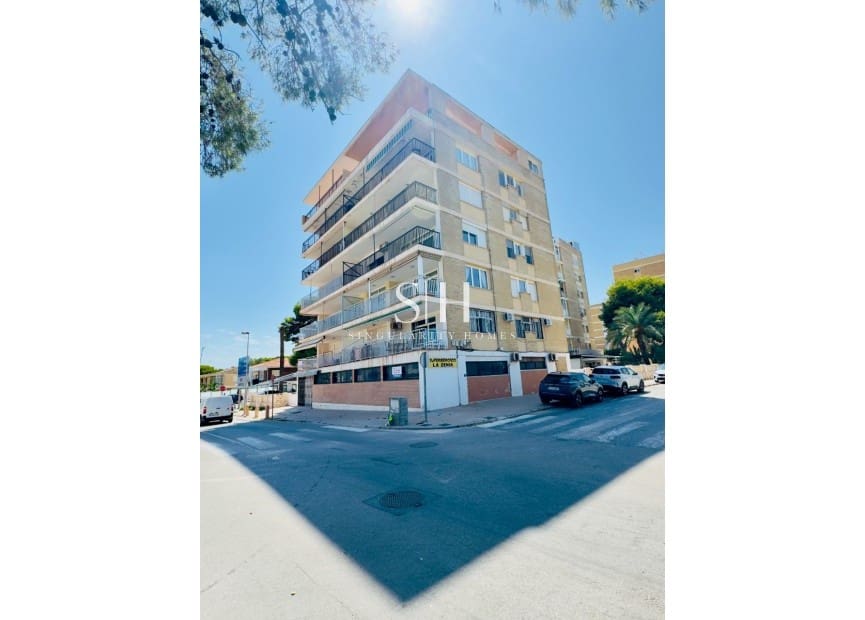 4 soveværelse Lejlighed til salg i La Zenia med swimmingpool - € 312.000 (Ref: 9158192)