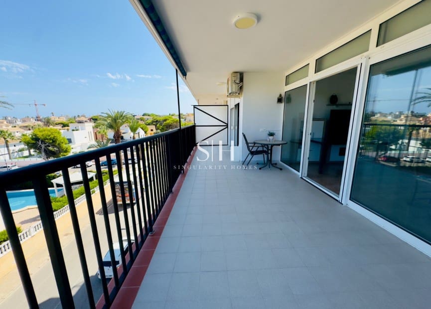 4 soveværelse Lejlighed til salg i La Zenia med swimmingpool - € 312.000 (Ref: 9158192)