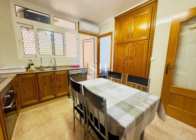 4 soveværelse Lejlighed til salg i La Zenia, Orihuela med swimmingpool - € 312.000 (Ref: 9158192)