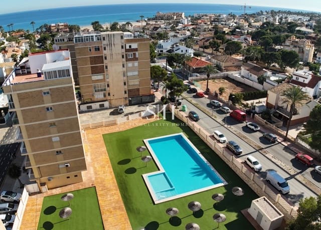 Apartamento de 4 habitaciones en La Zenia, Orihuela en venta con piscina - 312.000 € (Ref: 9158192)
