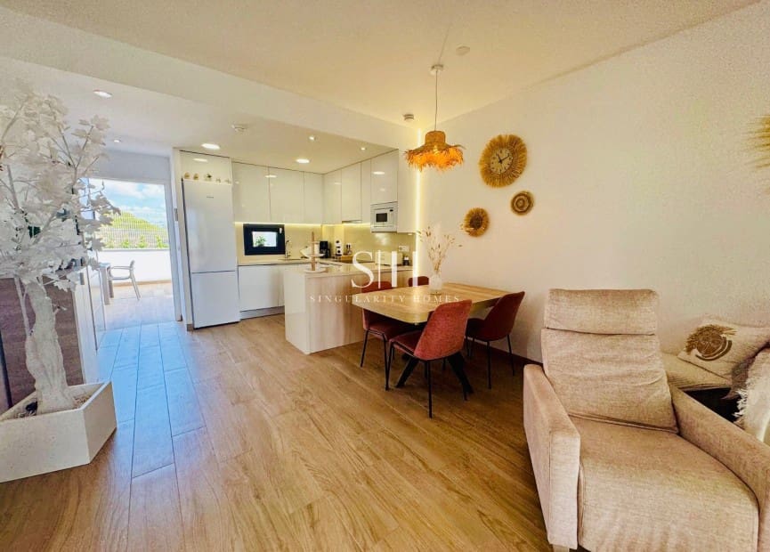 2 slaapkamer Appartement te koop in Los Altos met zwembad - € 299.000 (Ref: 9158683)