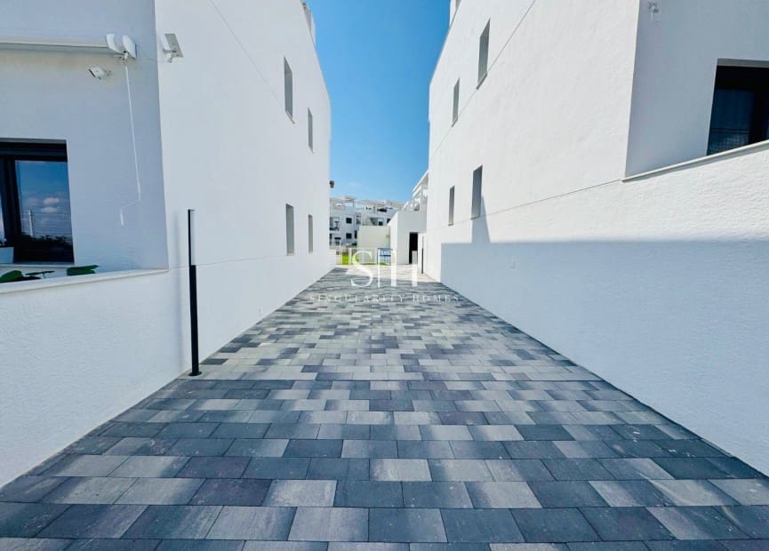 2 slaapkamer Appartement te koop in Los Altos met zwembad - € 299.000 (Ref: 9158683)