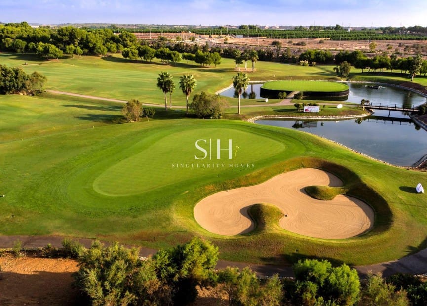 3 Zimmer Villa zu verkaufen in Pilar de la Horadada mit Pool - 499.000 € (Ref: 9159145)