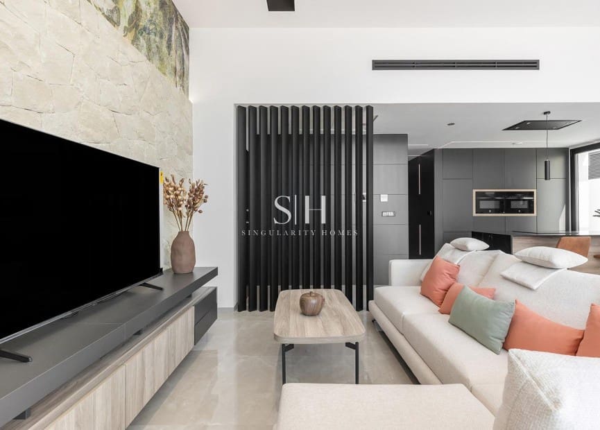 Chalet de 3 habitaciones en Los Balcones en venta con piscina - 700.000 € (Ref: 9159159)