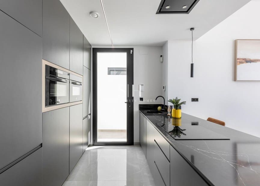 Chalet de 3 habitaciones en Los Balcones en venta con piscina - 700.000 € (Ref: 9159159)