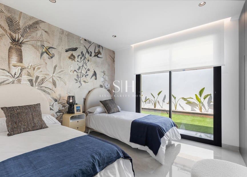 Chalet de 3 habitaciones en Los Balcones en venta con piscina - 700.000 € (Ref: 9159159)